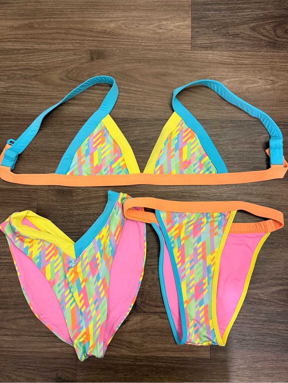 One One Bikini Set with 2 Bottoms, Medium